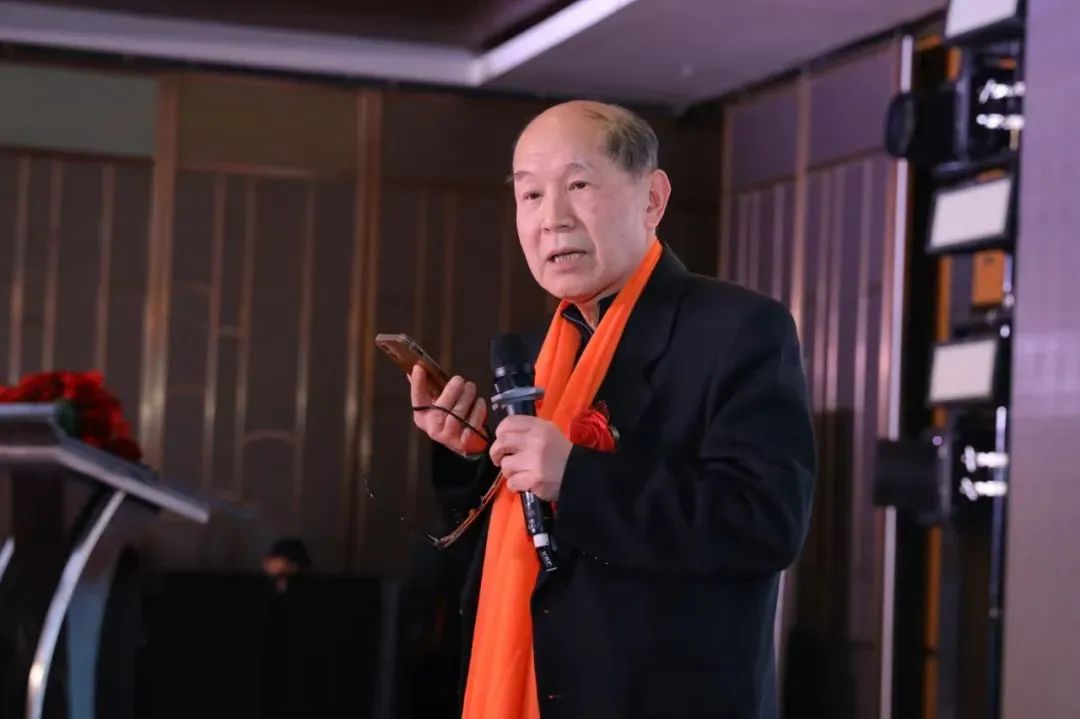 集团董事局主席金位海出席上海交大教育集团明源研究院2025 “同学同心·明势健行”年会